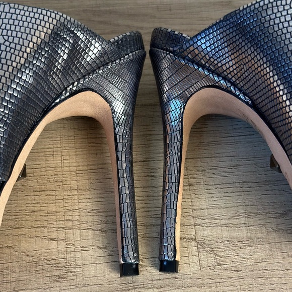 SCHUTZ Quereda Women’s Silver Metallic Heeled Leather Sole Mules Size 9B - Picture 6 of 12